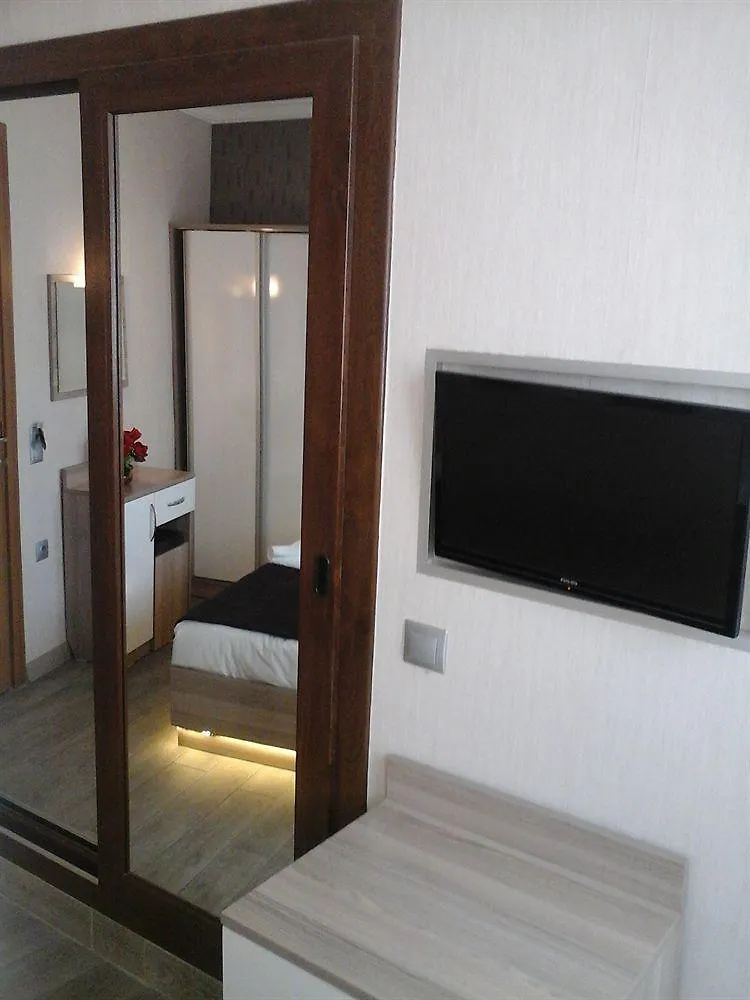 Olimpiyat Hotel איזמיר