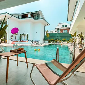 https://s-cape-hotel.turkeyfethiyehotels.com